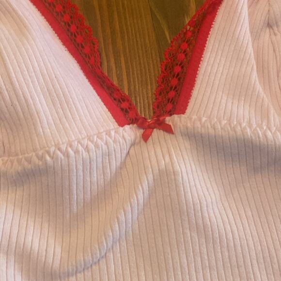 Victoria’s Secret Cropped Cami Bralette Lace Trim Plunge V-Neck Pink Red Medium - Picture 4 of 5